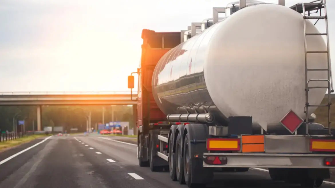 What is Tanker Endorsement in Trucking? A Complete Guide